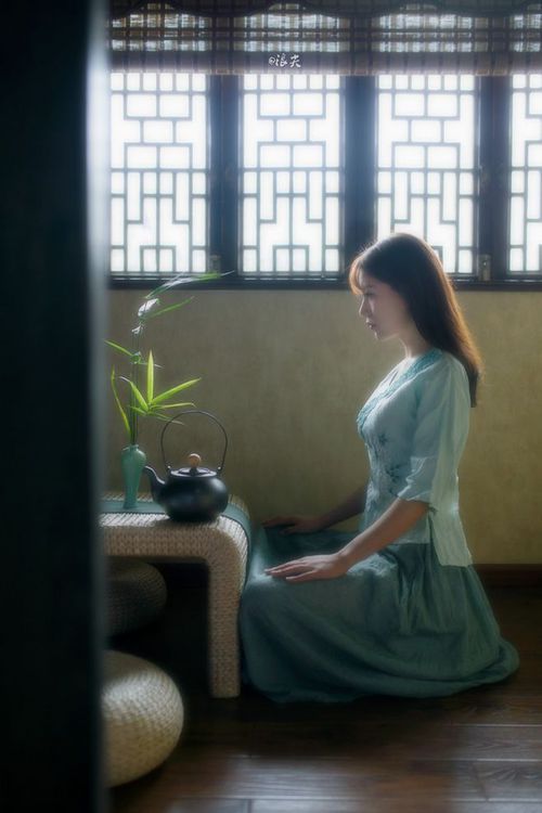 国际体操挑战赛中国小花获平衡木金牌，中国体操平衡木奥运冠军